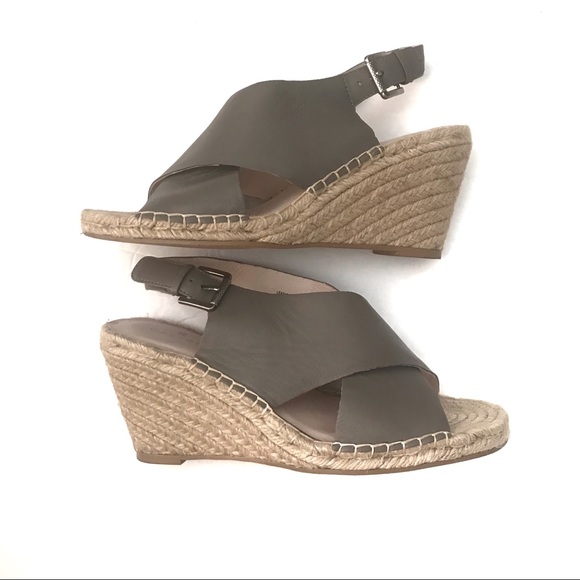 Caslon Wedges Size 9 - Picture 2 of 7